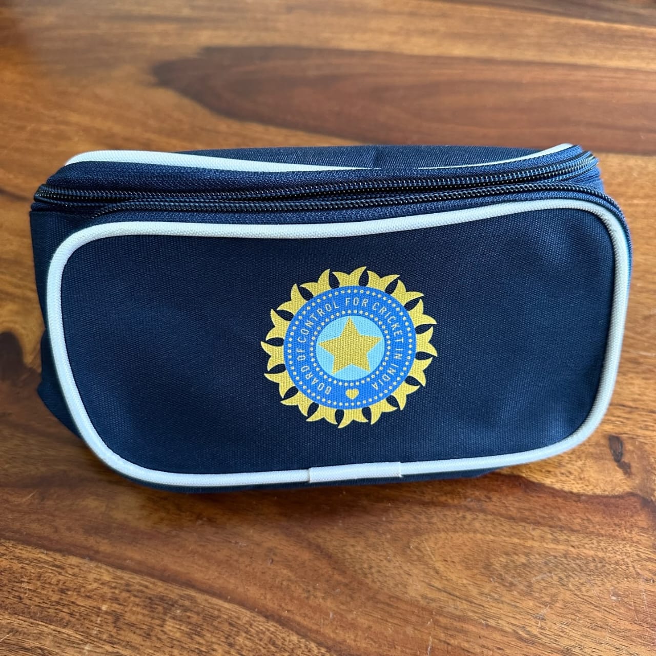 Cricket Tool Kit Waist Bag for Umpires and Scorers